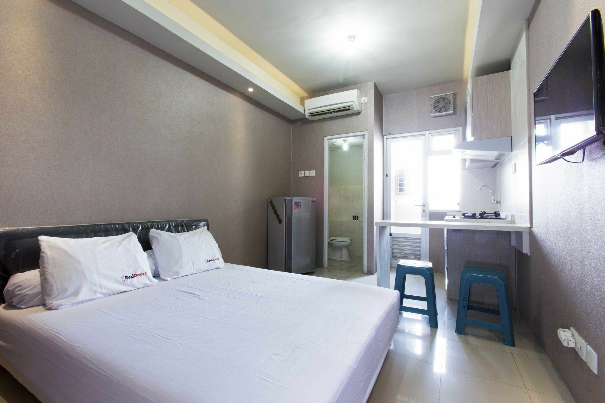 Reddoorz Apartment @ Pegangsaan Kelapa Gading Dżakarta Zewnętrze zdjęcie